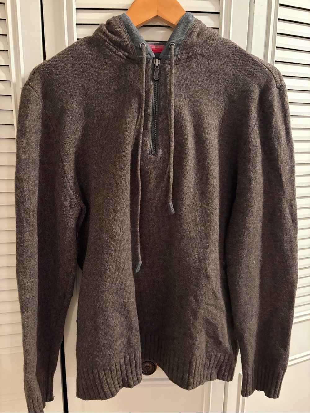 Women's Zip-Up Hoodie Sweater in Brown